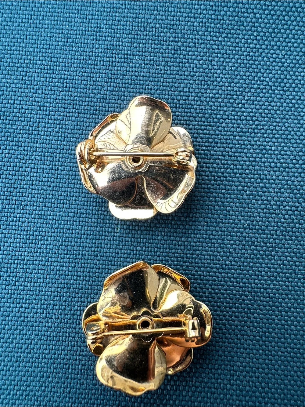 Brushed Gold tone Tiered figural flower Brooch set of two